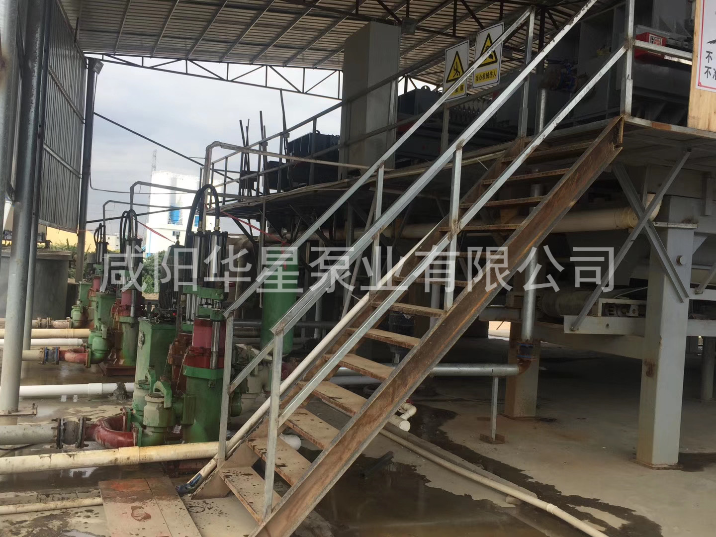 壓濾機(jī)入料泵結(jié)構(gòu)簡(jiǎn)單、易維修、結(jié)構(gòu)設(shè)計(jì)